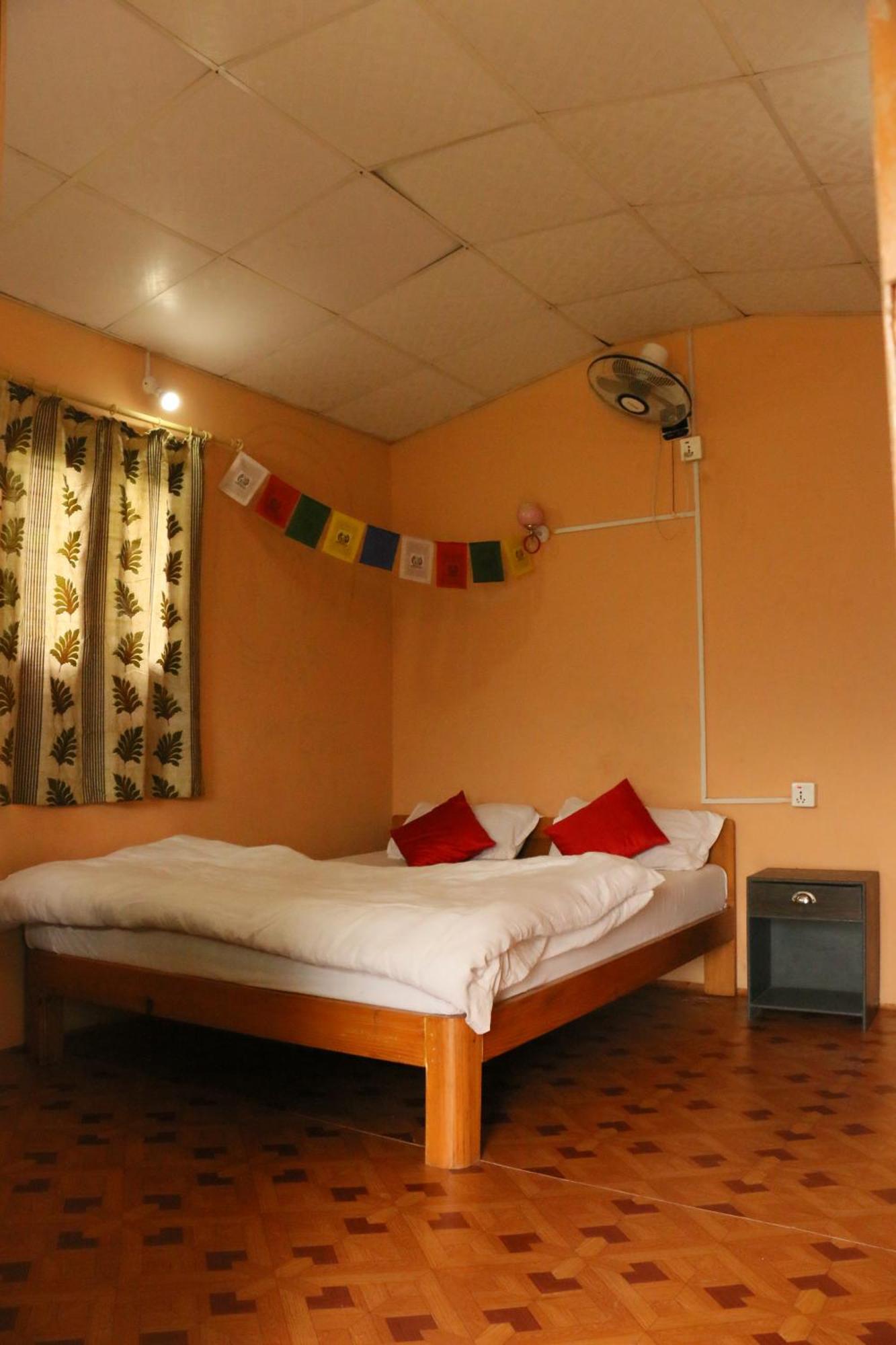 Peace Guesthouse Cottage Pokhara Zimmer foto
